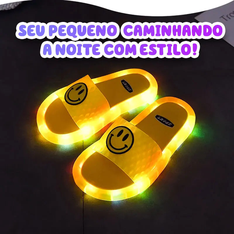 Chinelo Led Rostinho Feliz Infantil Confortável  Yokids®